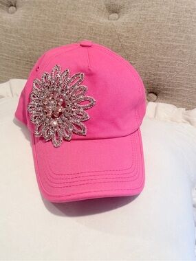 Olive & Pique Women's Bling Crystal Flower Distressed Baseball Hat NWOT
